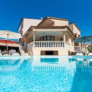 Allegria Guest house