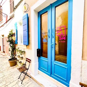 & La Casa Di Loreto Guest house